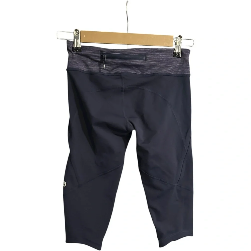 Lululemon Cropped Leggings Purple Size 4